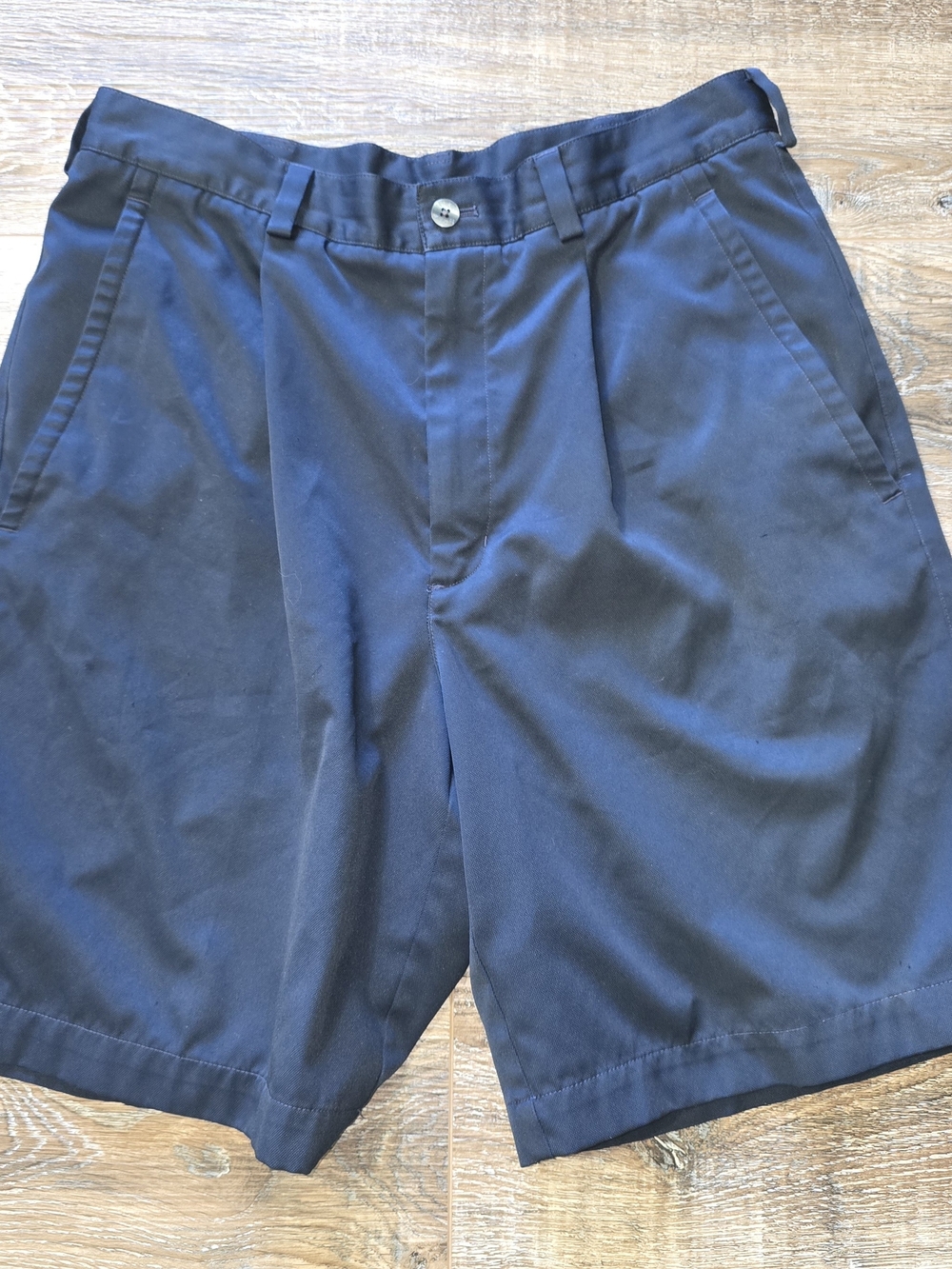 Nike Golf Shorts Mens 33 Dark Navy Blue Pleated Nike Fit Dry Performance Casual